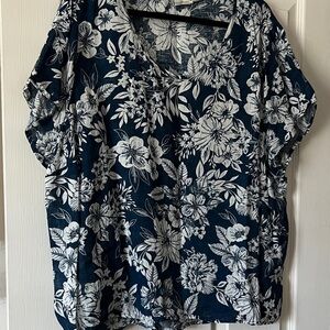 C&C California 100% Linen Floral Blouse 3X Blue White Lightweight